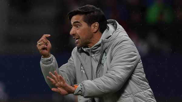 Orgulho e determinação: Abel Ferreira elogia virada do Palmeiras no Brasileirão.