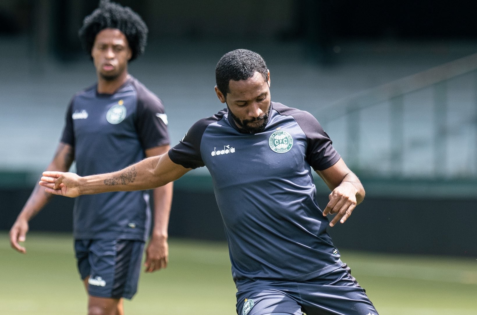 Coritiba Ajusta Defesa e Mira Manutenção da Invicibilidade Fora de Casa Diante do Mirassol