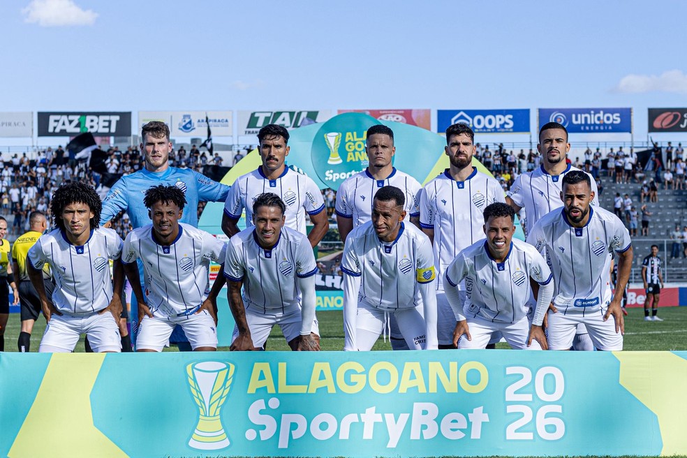 Formação do CSA contra o ASA no estadual — Foto: Allan Max/ASCOM CSA