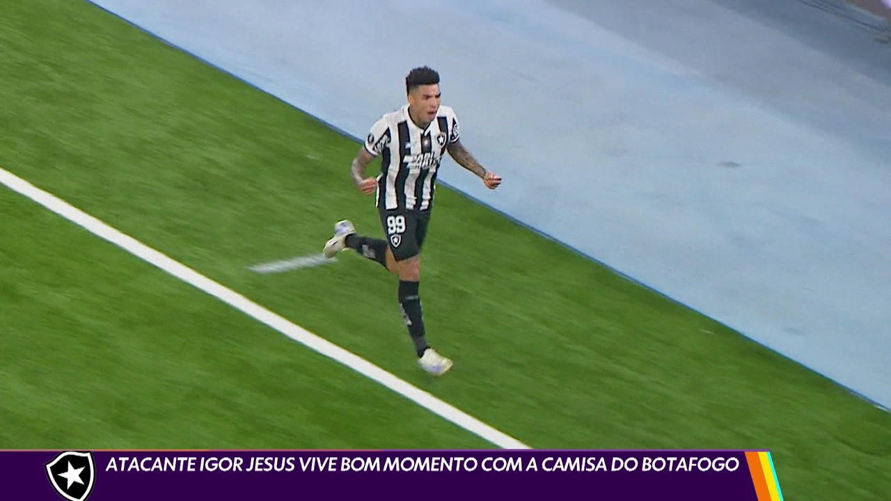 Atacante Igor Jesus vive bom momento com a camisa do Botafogo