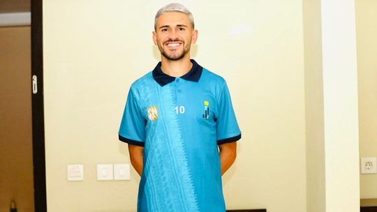 Após acesso, capixaba Teco assina com novo clube da Arábia Saudita
