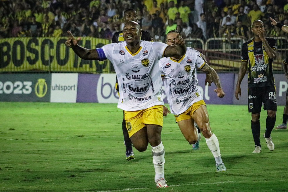 Sass&aacute; &eacute; o artilheiro da S&eacute;rie C com 16 gols em 20 jogos &mdash; Foto: Pietra Telles