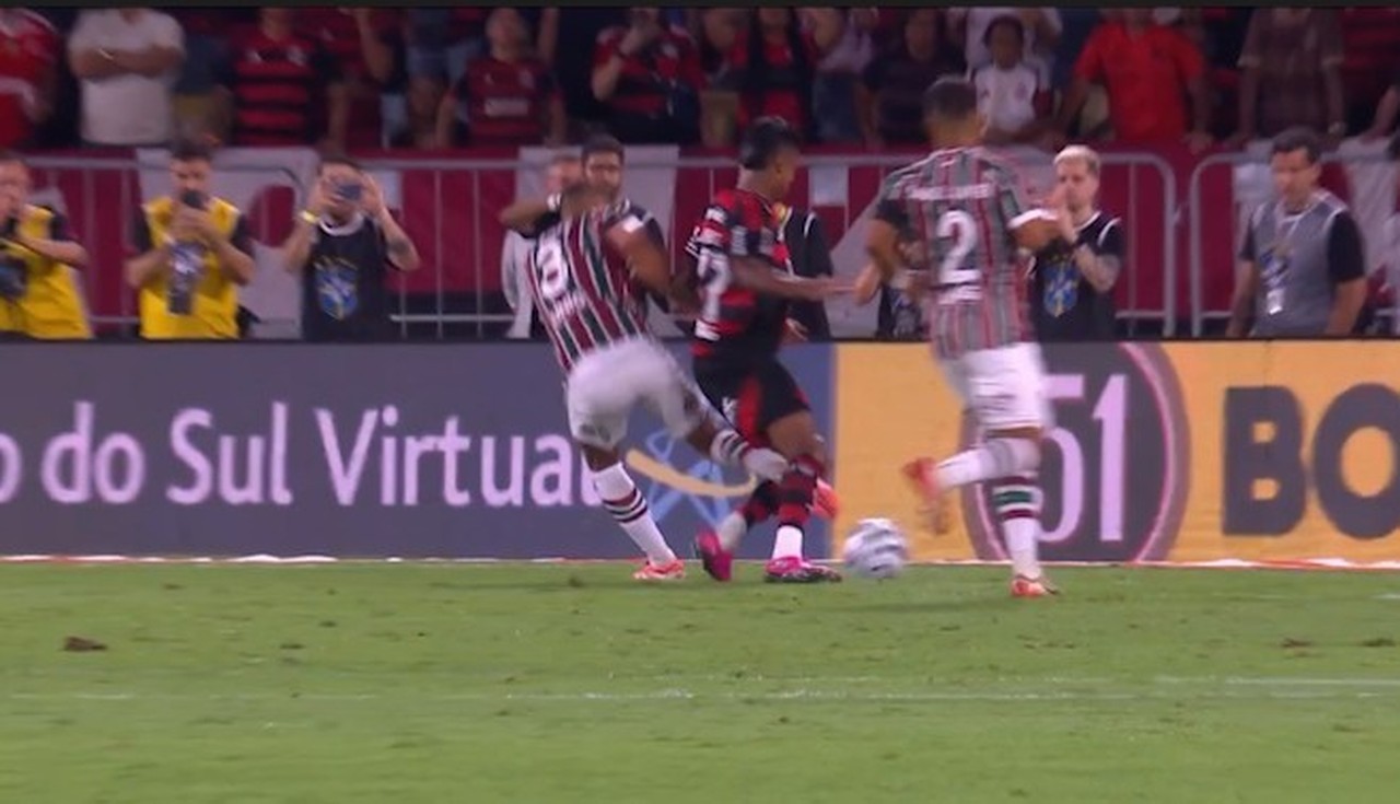 Flamengo contesta VAR em duelo contra o Fluminense: Erro absurdo e grave pode ter custado pontos