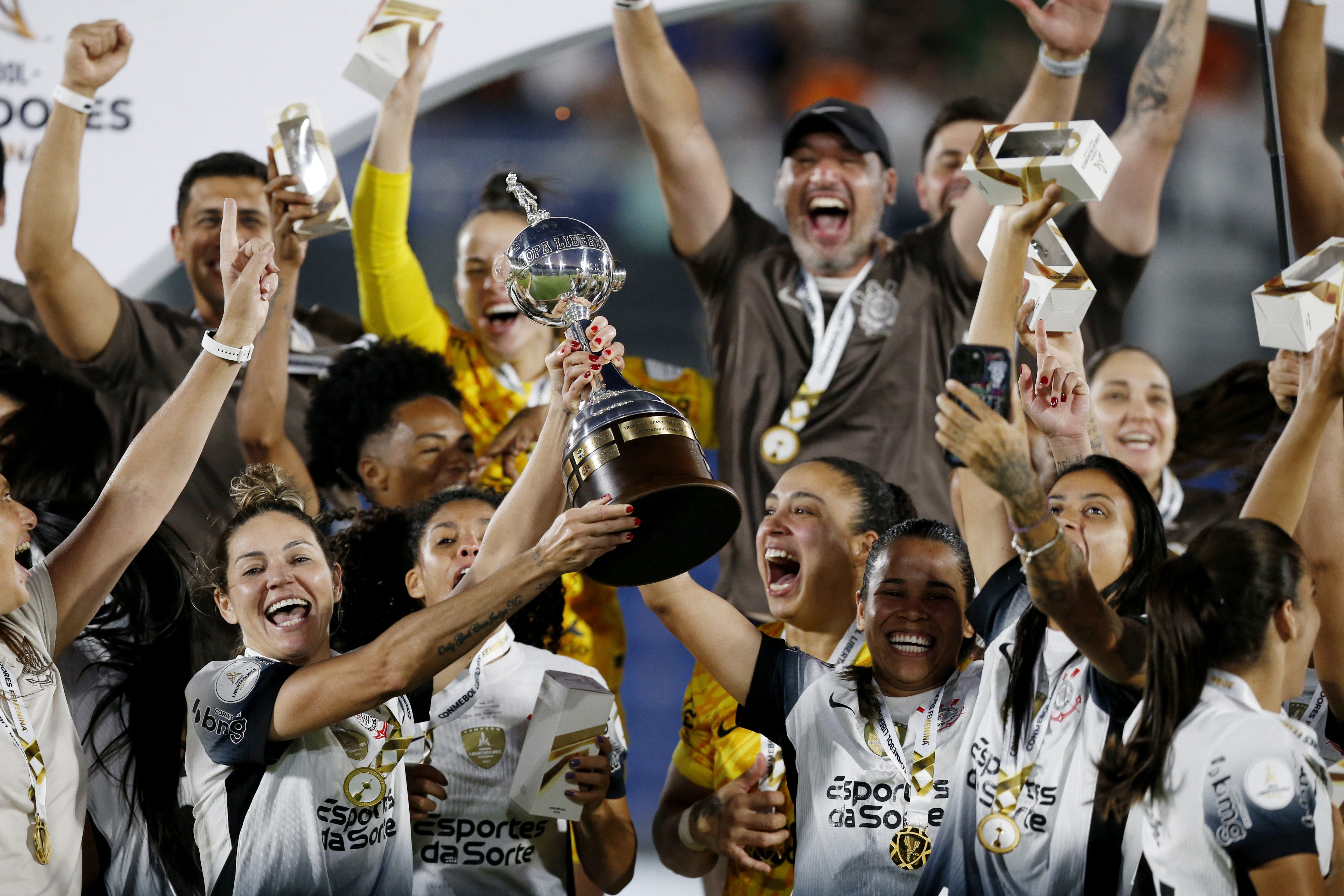 Corinthians feminino é eleito o quarto melhor time do ano | Ge