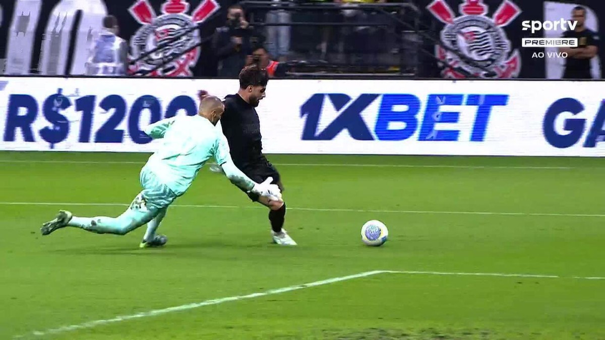 Ramón e Emiliano Díaz recusam proposta da seleção saudita e permanecem no Corinthians.