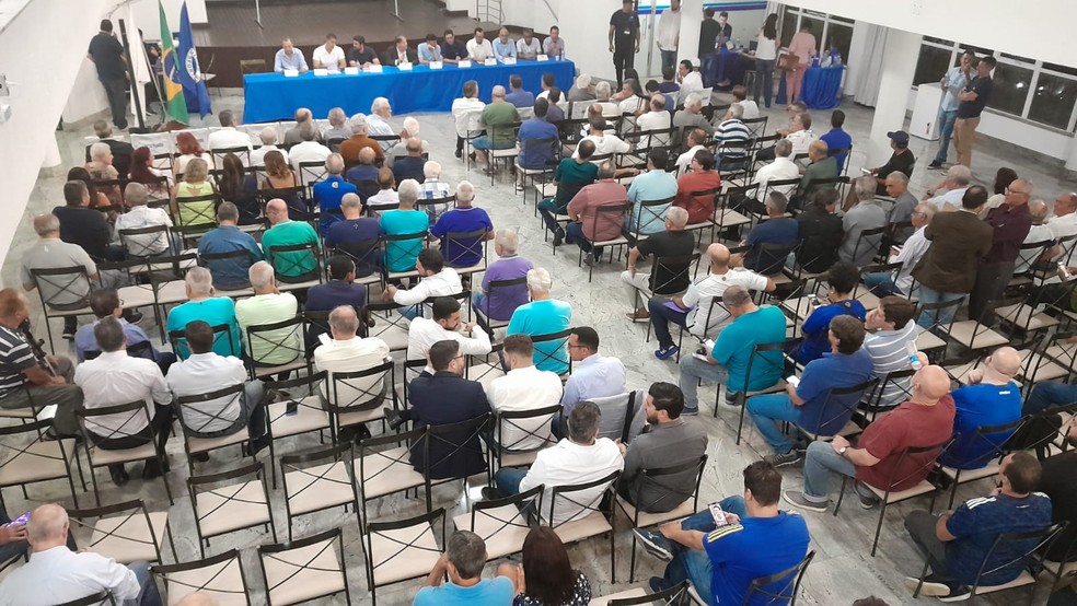 Reunião do conselho do Cruzeiro — Foto: Gabriel Duarte