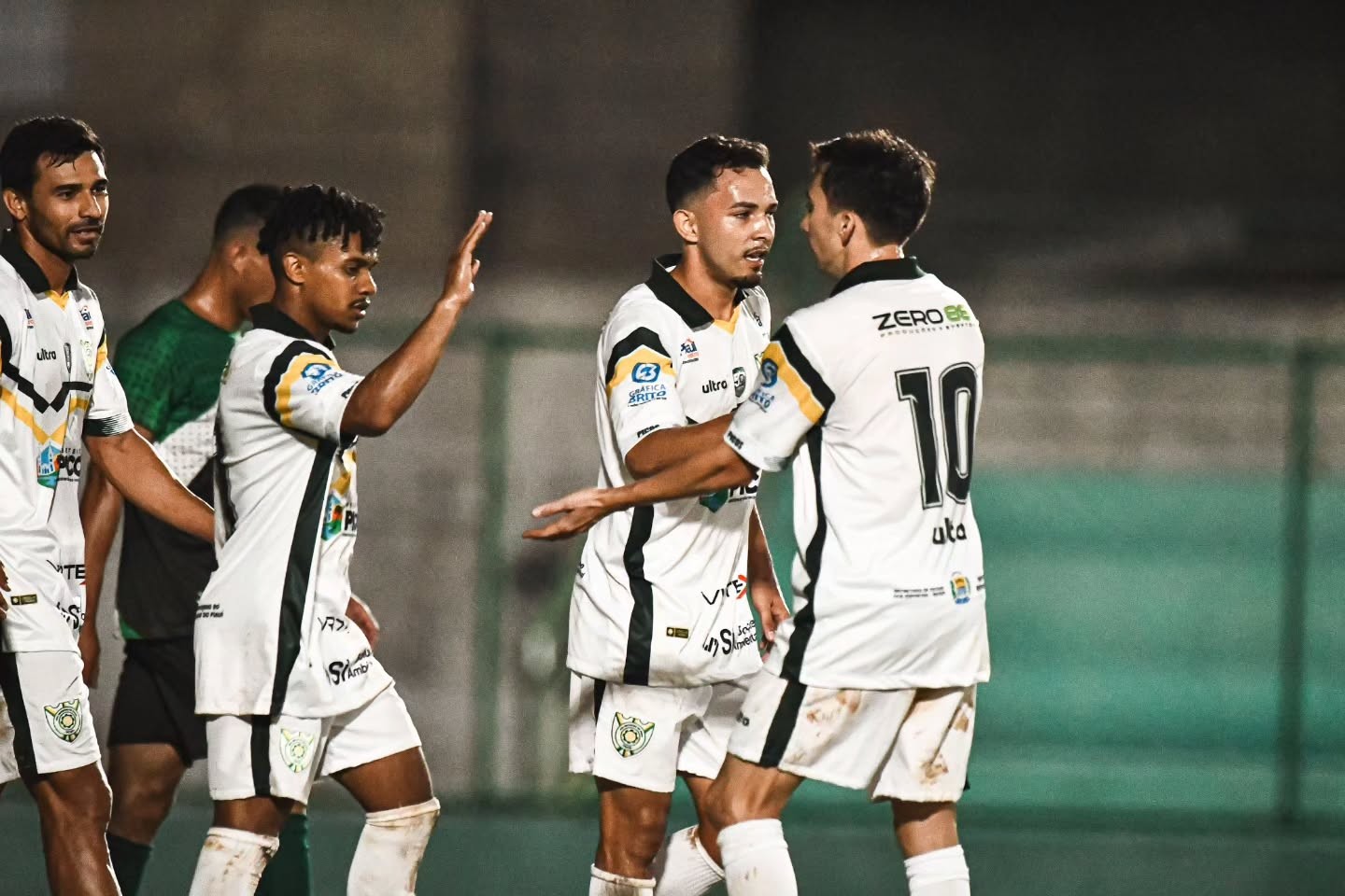 Picos goleia seleção amadora por 8 a 0 em amistoso da pré-temporada para o Piauiense Série B 2026
