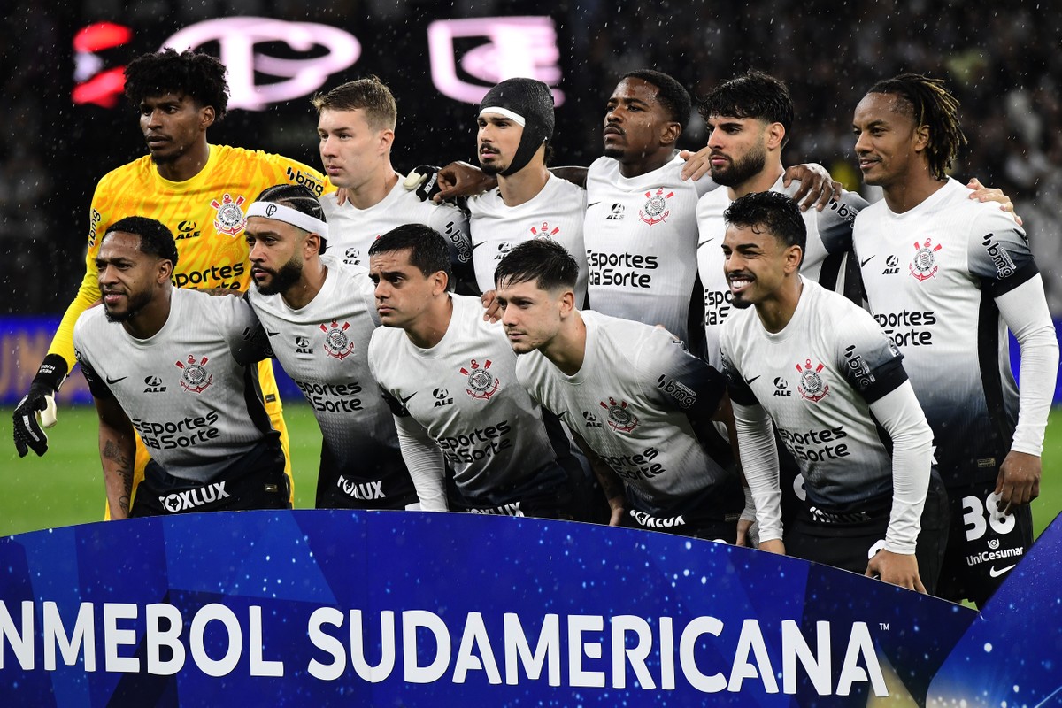 Yuri Alberto brilha com dois gols em empate com o Racing: avalie suas atuações