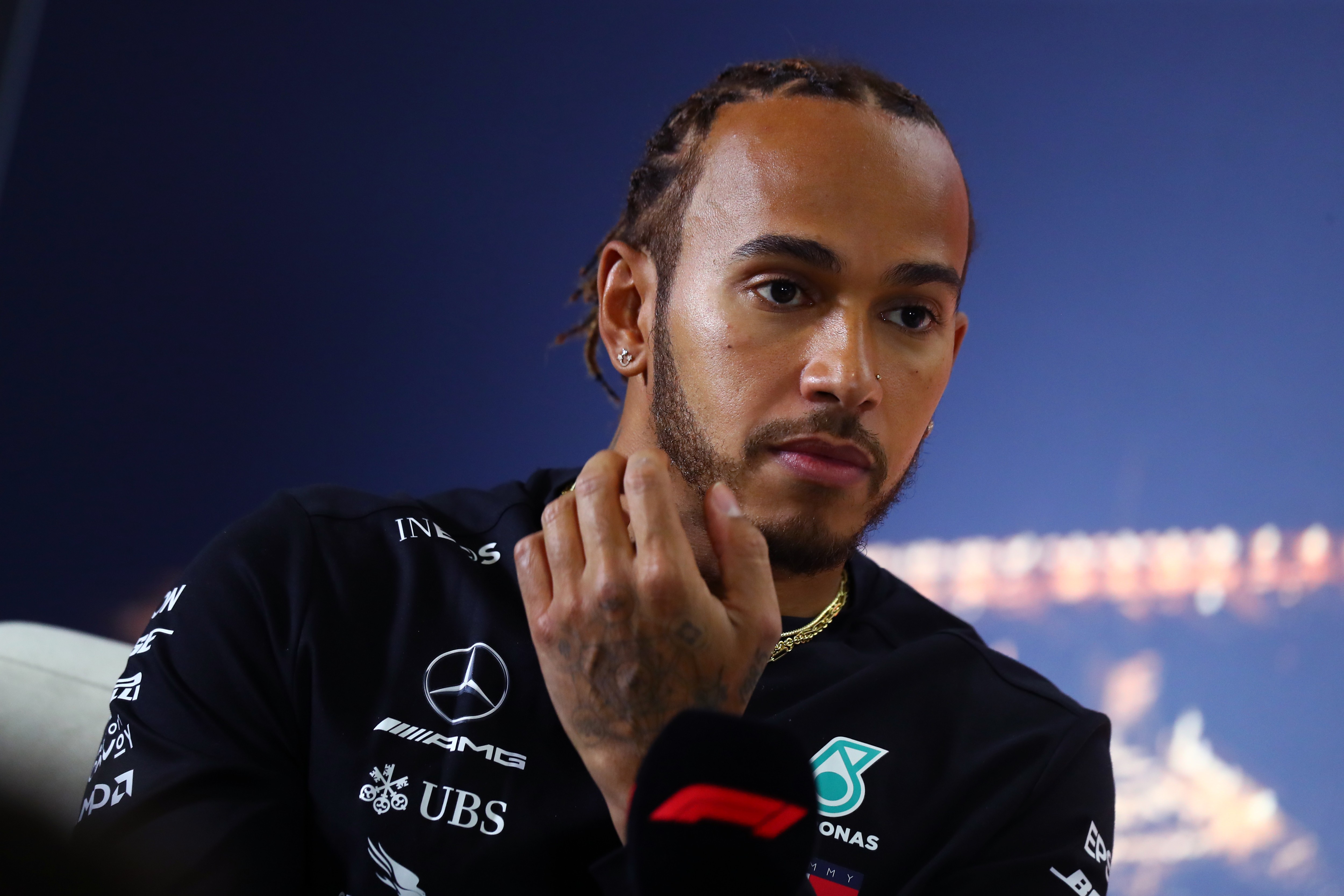 Hamilton comemora conquistas contra o racismo: 