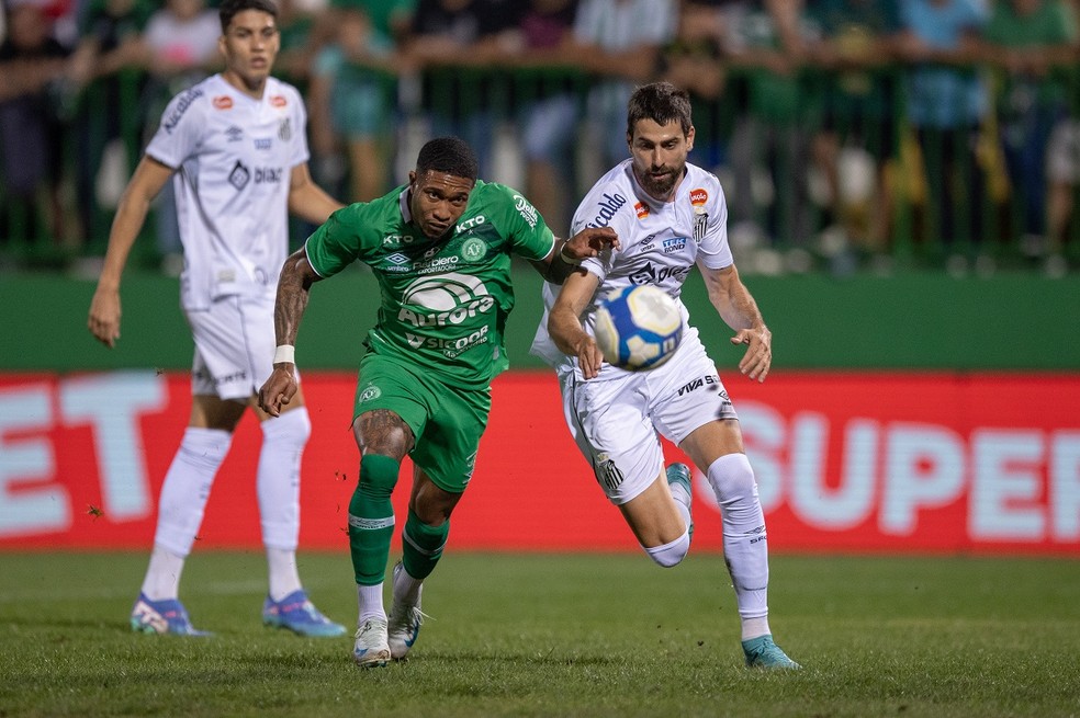 Chapecoense x Santos — Foto: Liamara Polli/AGIF
