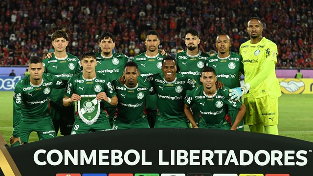 Time posado do Palmeiras em jogo contra o Cerro Porteño