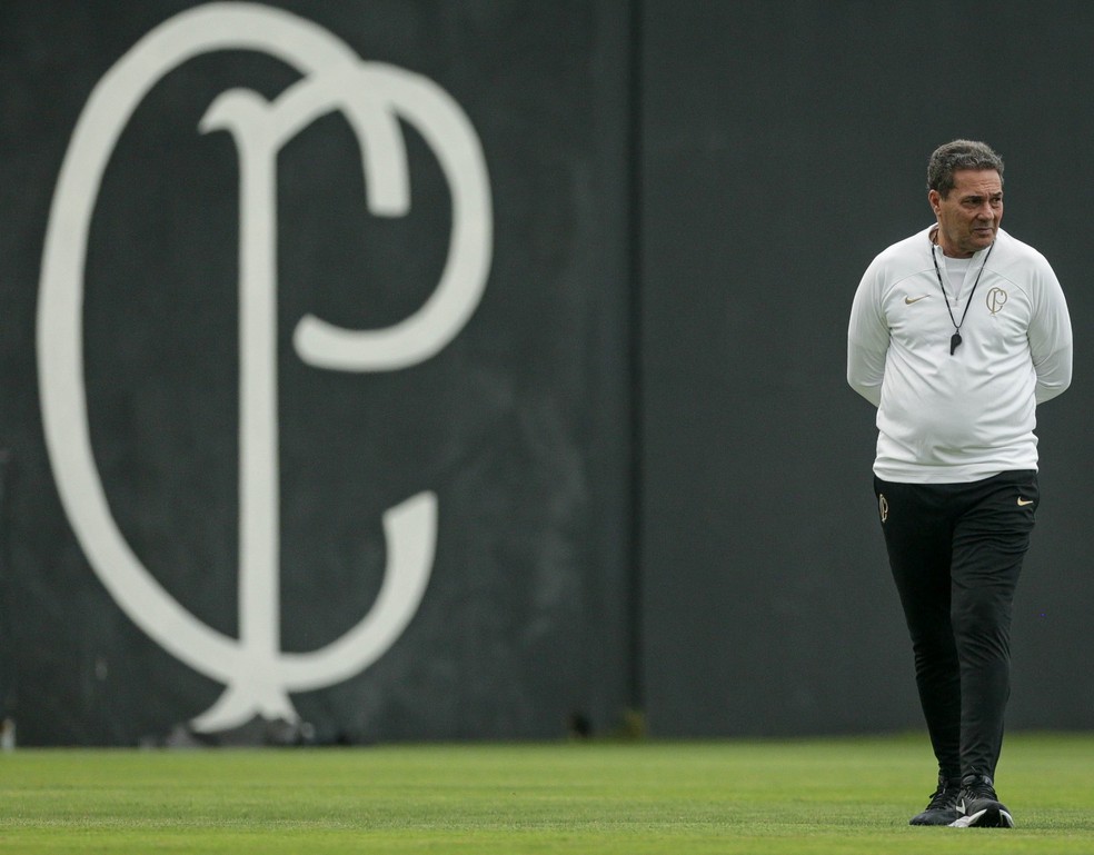 Vanderlei Luxemburgo is fired from Corinthians - Calcio Deal