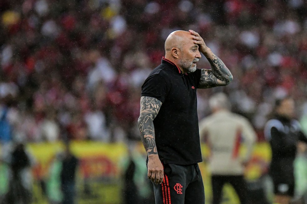 Jorge Sampaoli durante Flamengo x São Paulo — Foto: Thiago Ribeiro/AGIF