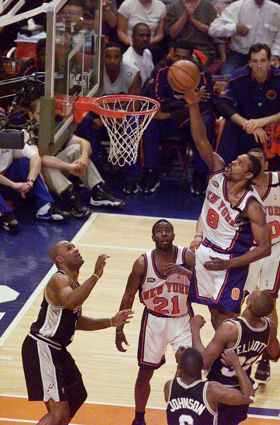Knicks perderam as finais de 1999 para o San Antonio Spurs — Foto: Linda Cataffo/NY Daily News Archive via Getty Images