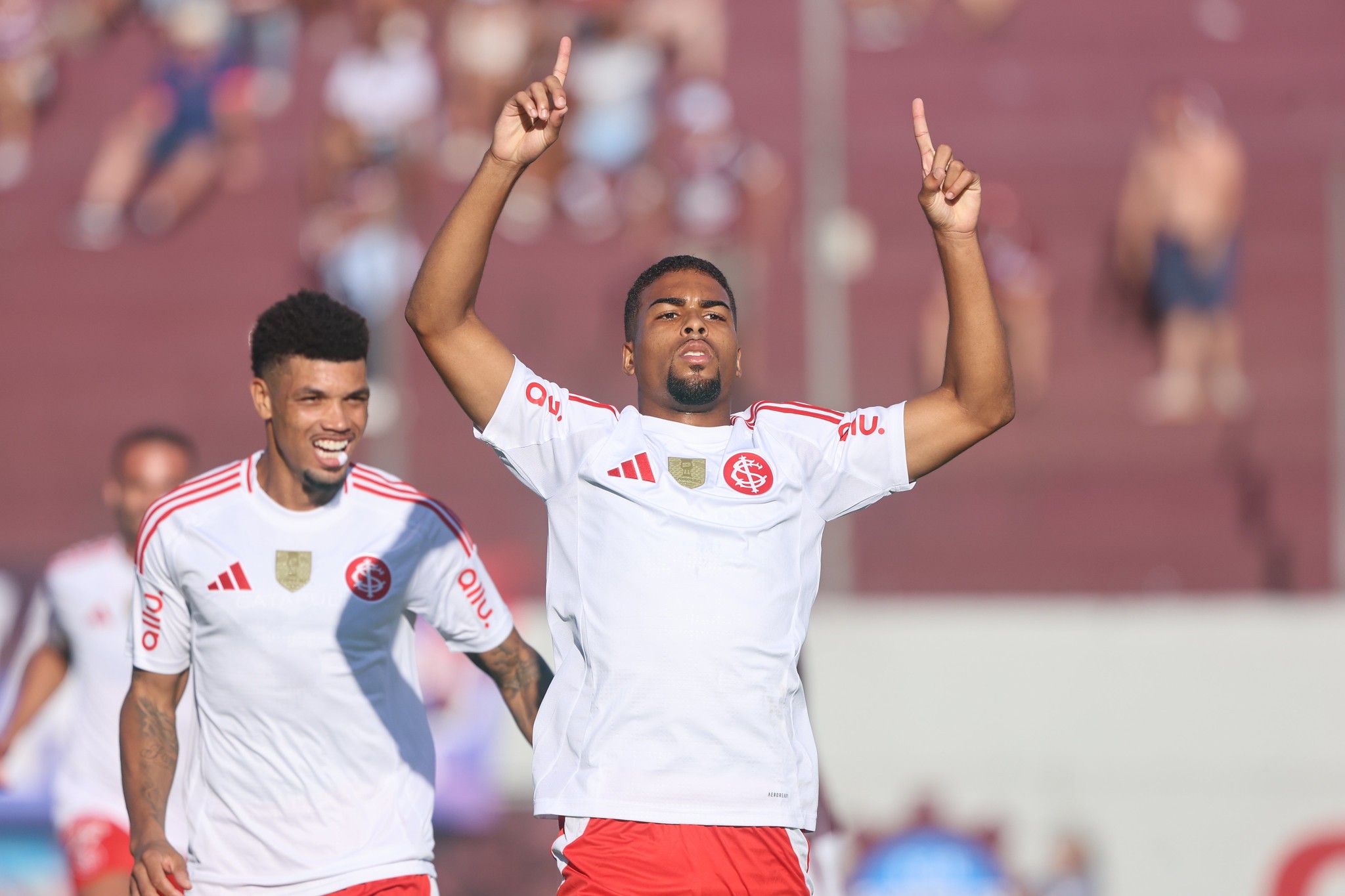 Inter negocia empréstimo de Gustavo Prado para clube português