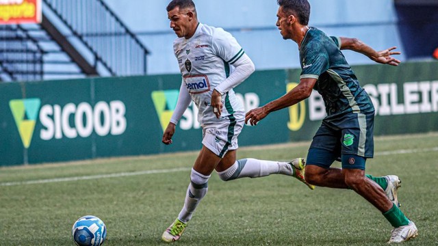 Manaus e Floresta empatam em 0 a 0