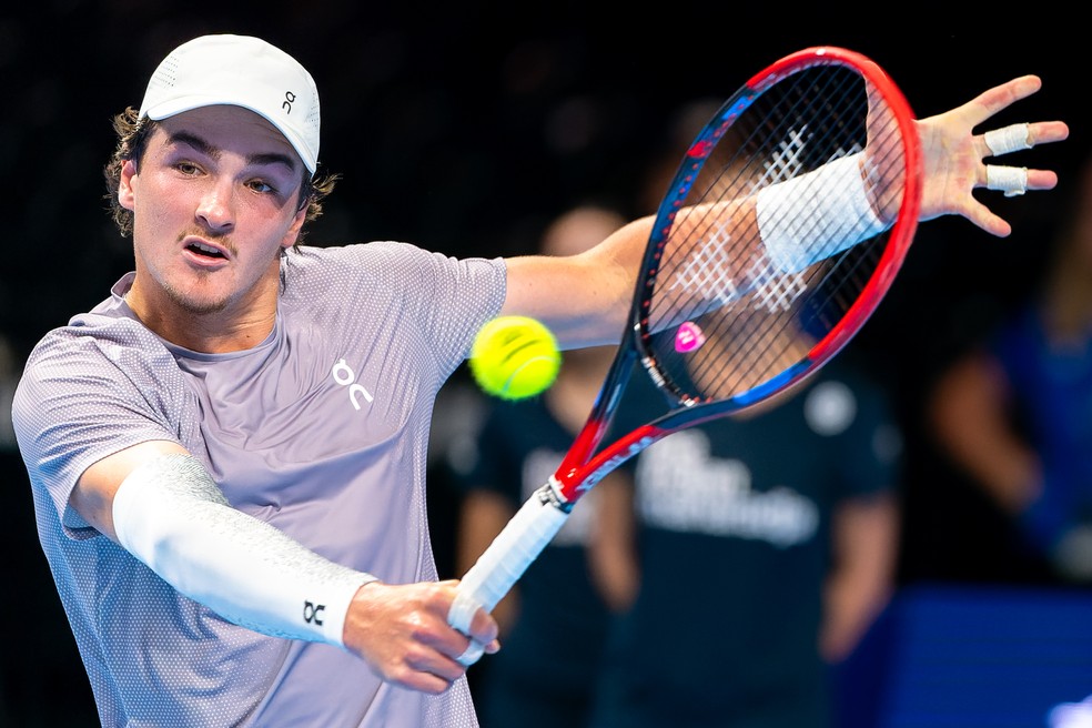 João Fonseca derruba atual campeão do ATP 500 da Basileia — Foto: Joris Verwijst/BSR Agency/Getty Images