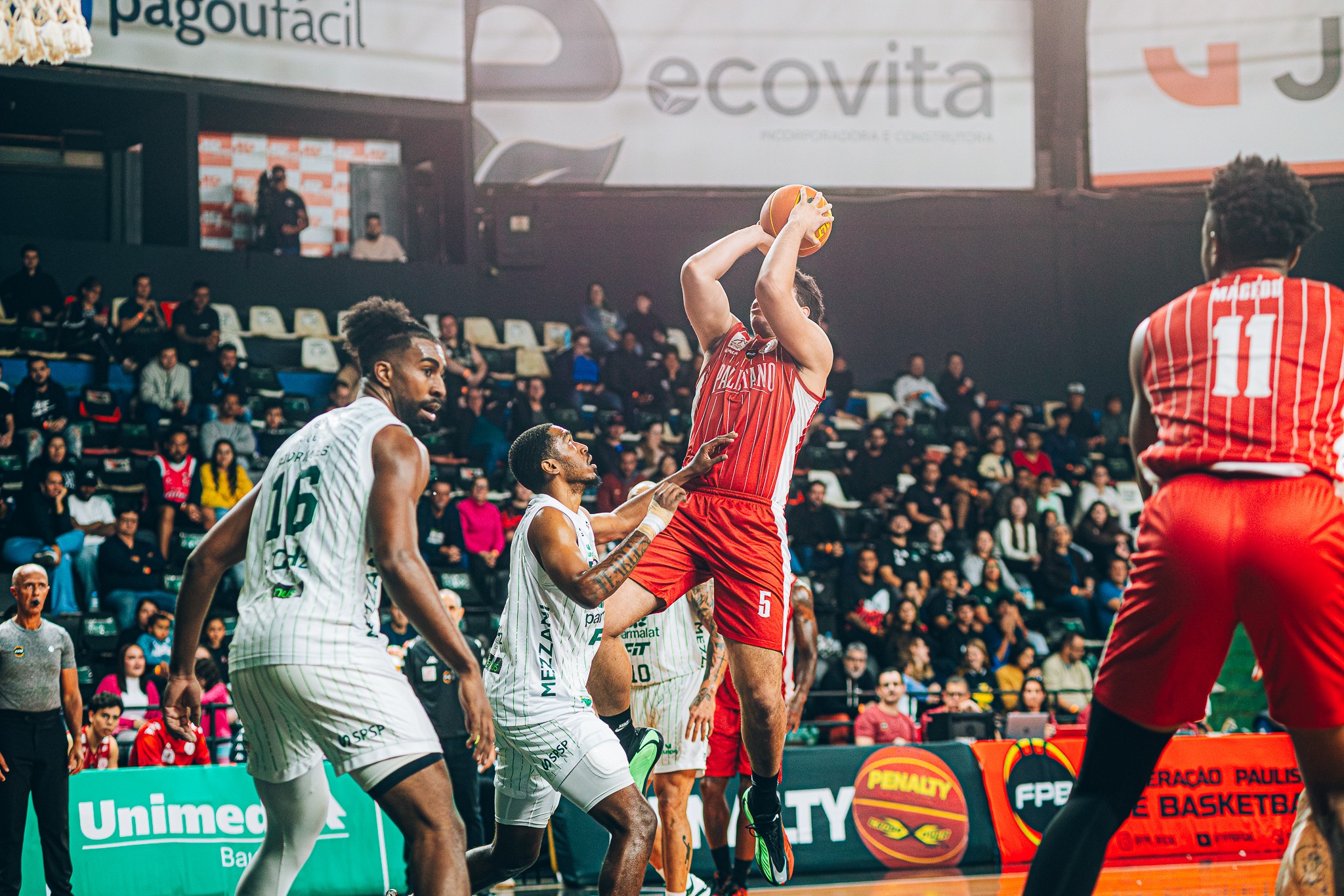Paulistano reage, vira sobre Bauru e avança à semifinal do Paulista