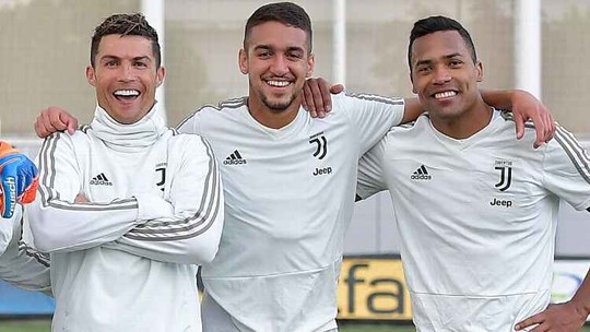 Conheça Matheus Pereira... do Fortaleza: meia trabalhou com Messi e CR7 - Jogador, que foi da base do Corinthians, é um dos destaques do time cearense