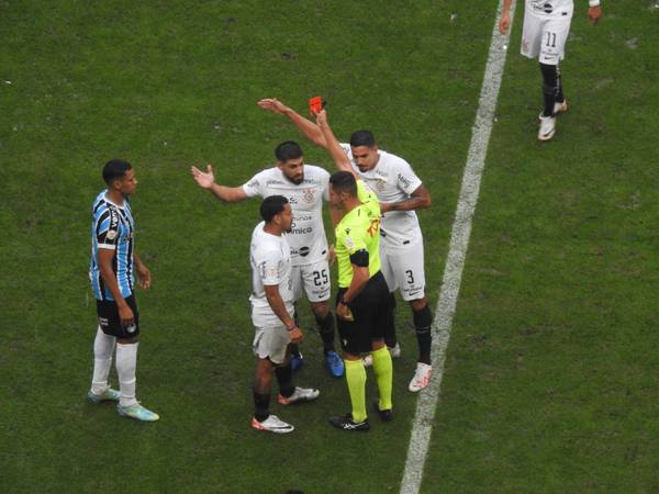 Atuações: Corinthians compensa expulsão de Bruno Méndez, e Romero volta a marcar; dê as notas