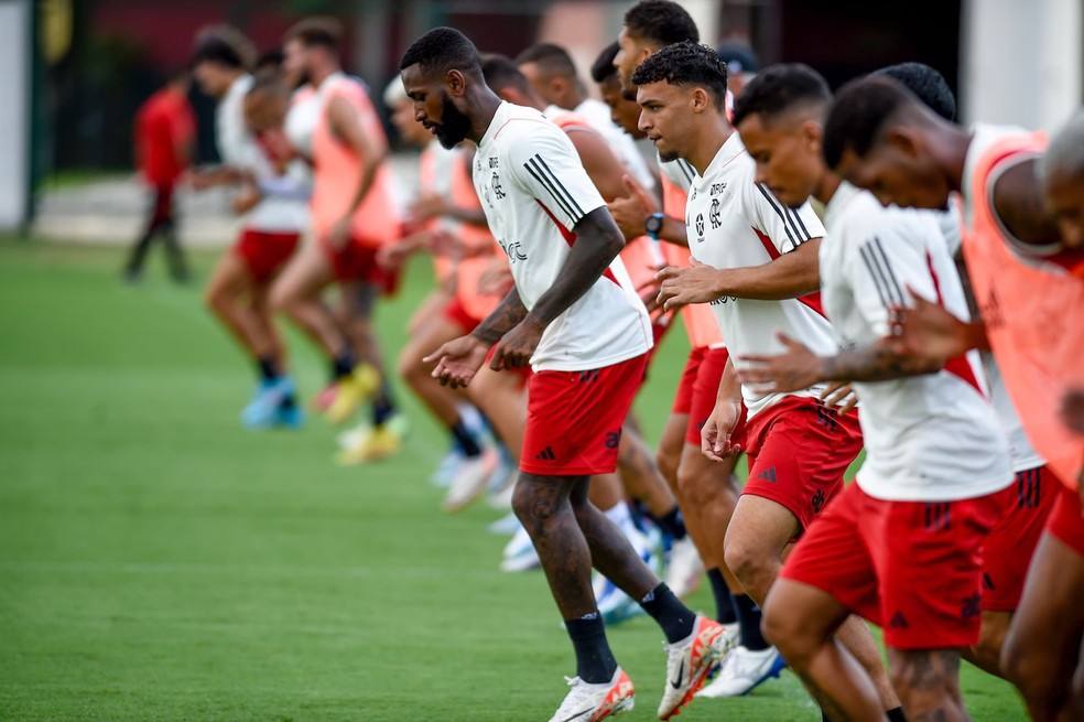 Jogadores do Flamengo durante a pré-temporada no Ninho — Foto: Marcelo Cortes / CRF