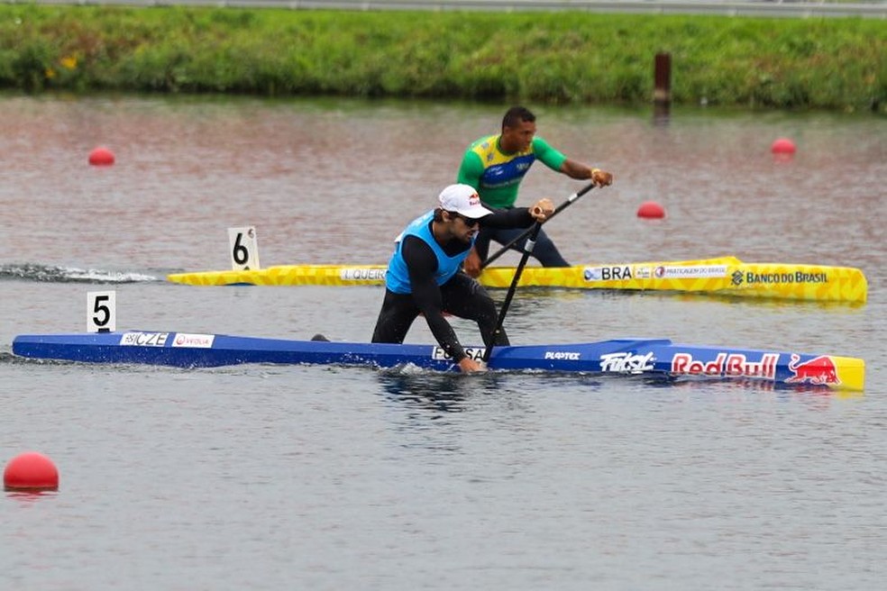 Martin Fuksa e Isaquias Queiroz no Mundial de Duisburg — Foto: Fabio Canhete - Canoagem Brasileira