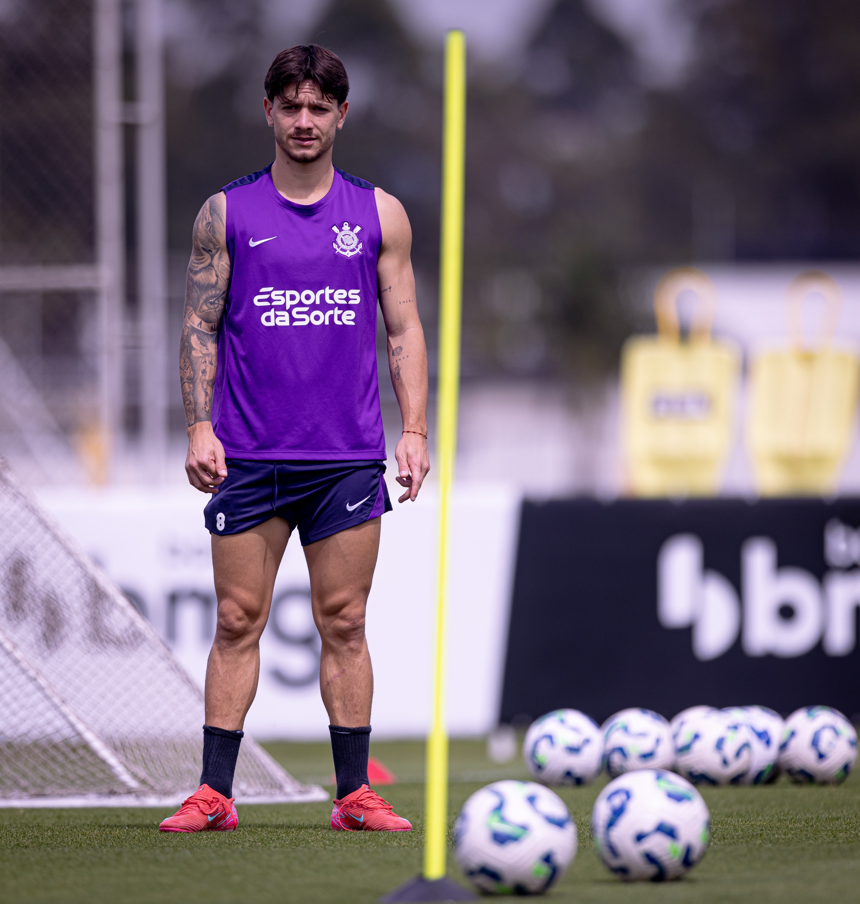 Corinthians intensifica trabalho de finalizações em segundo treino na Data Fifa