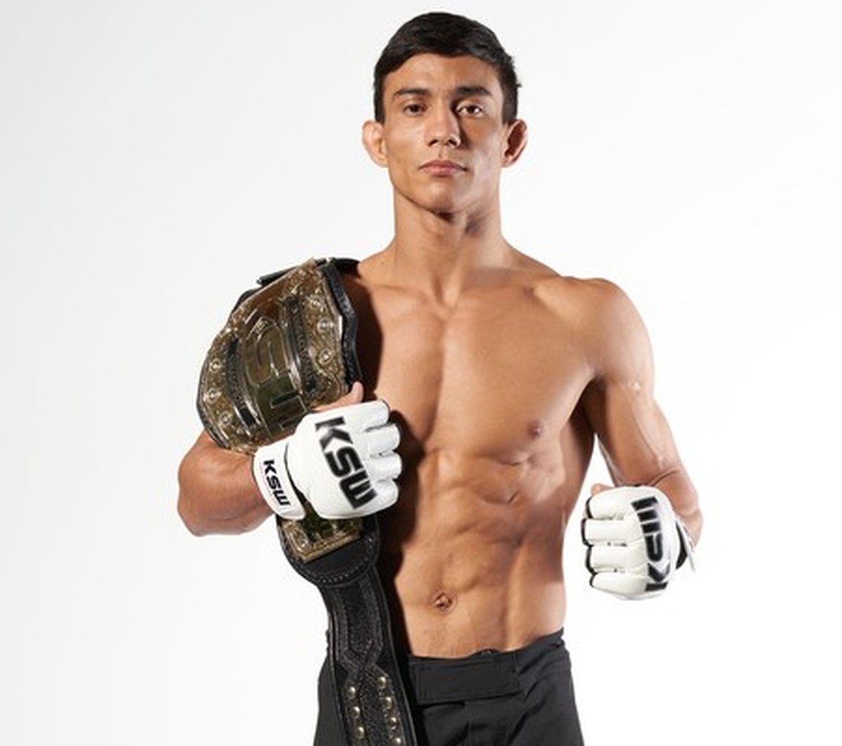 KSW 65 Campeão pesopena, brasileiro Daniel Torres não bate o peso e