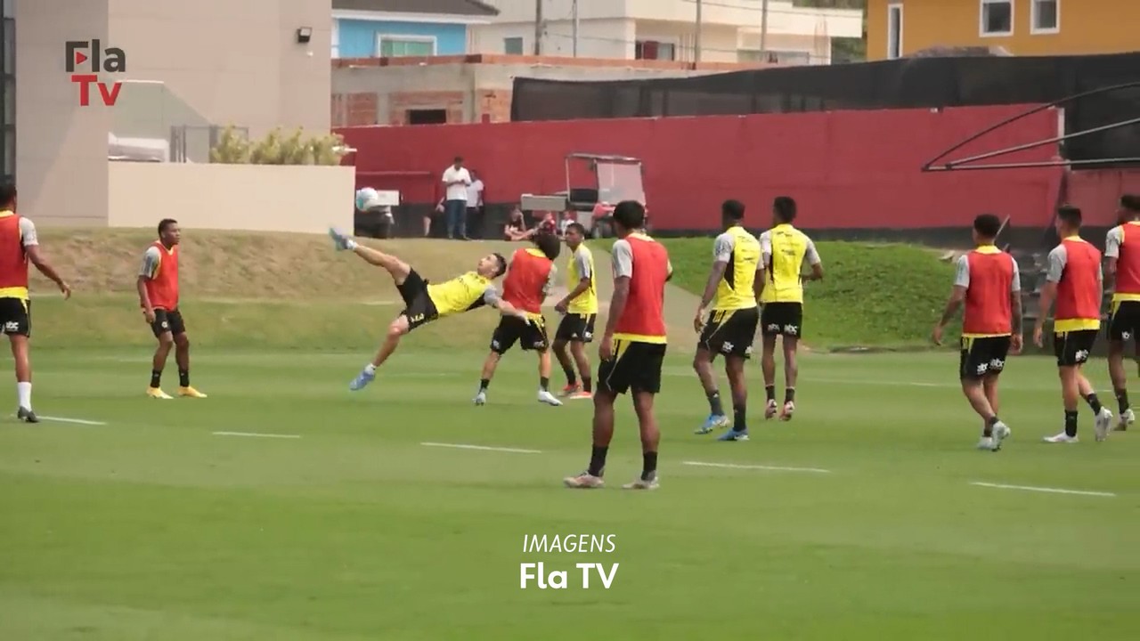 Léo Ortiz faz golaçopixbet esportebicicletapixbet esportetreinamento do Flamengo; veja o vídeo