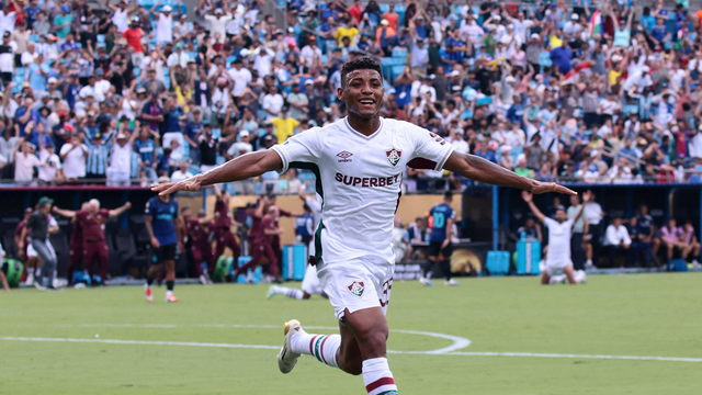 Hércules marca o segundo do Fluminense contra Inter de Milão