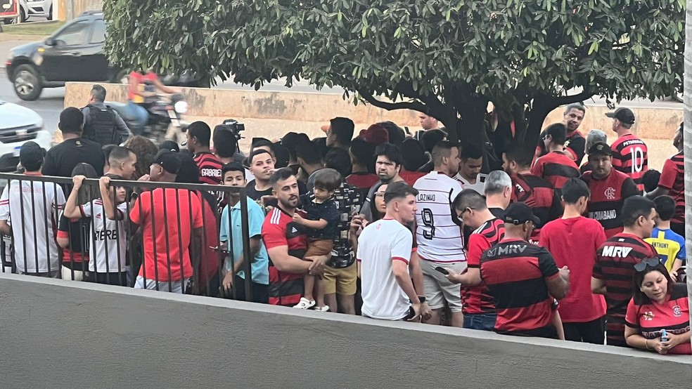 Torcida do Flamengo no Mato Grosso — Foto: Letícia Marques/ge