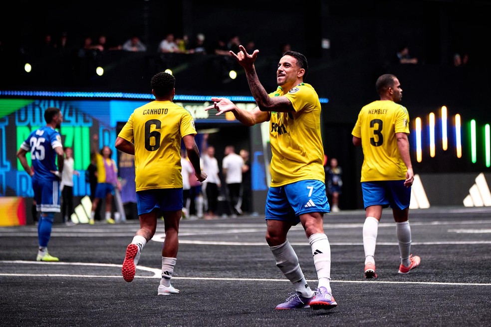Ton comemora seu primeiro gol no mata-mata da Copa do Mundo da Kings — Foto: Rebeca Schumacker/Quality Sport Images