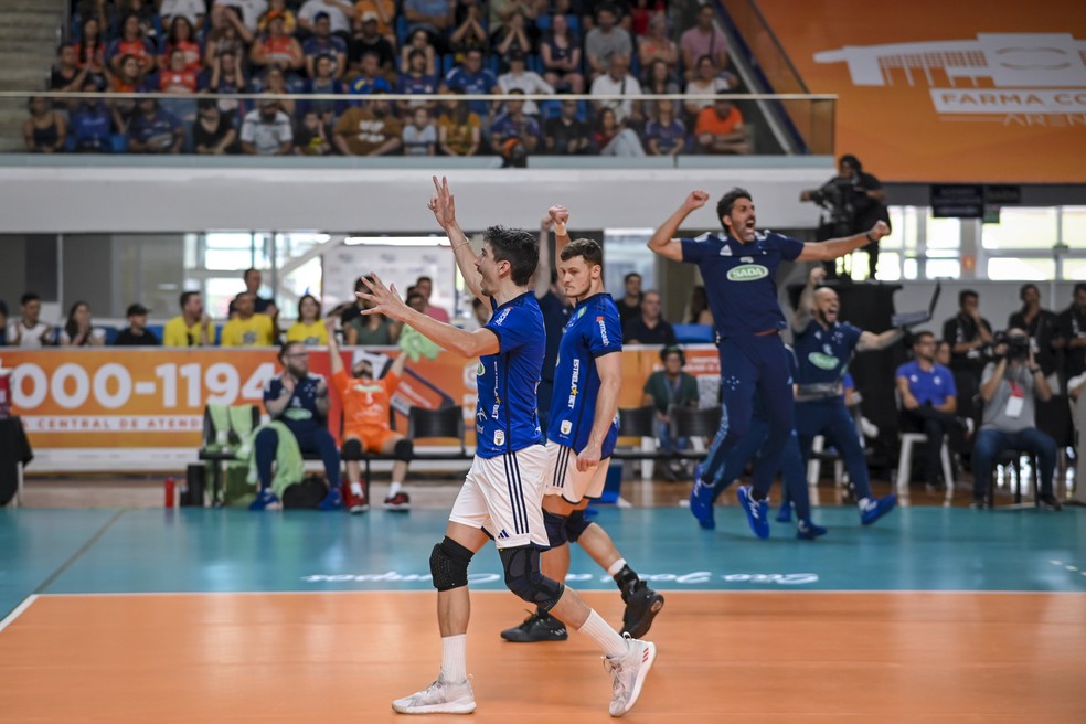 Lopez é eleito melhor jogador da Superliga Masculina. Seleção tem quatro do  Minas e três do Cruzeiro, vôlei