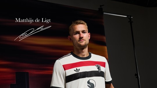 Manchester United anuncia a contrataçãobanco de apostas onlineDe Ligt, do Bayern