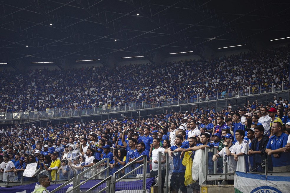  — Foto: Staff Images