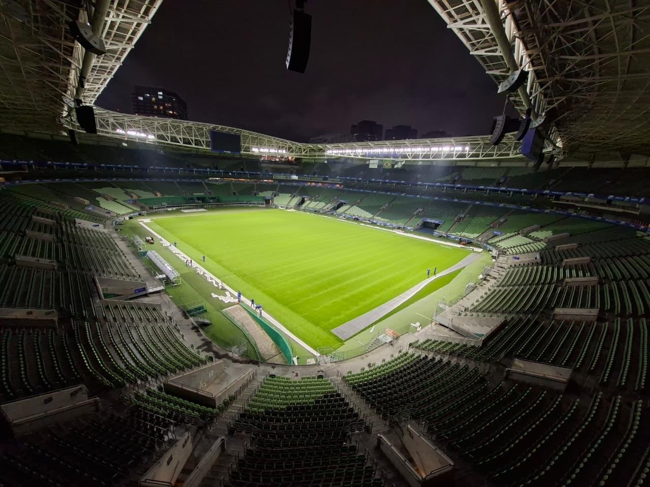 Allianz Parque acelera reforma do gramado em preparação para possível decisão do Palmeiras