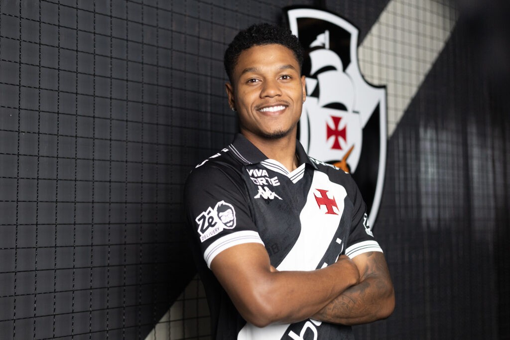 Vasco anuncia a contratação por empréstimo de Matheus França