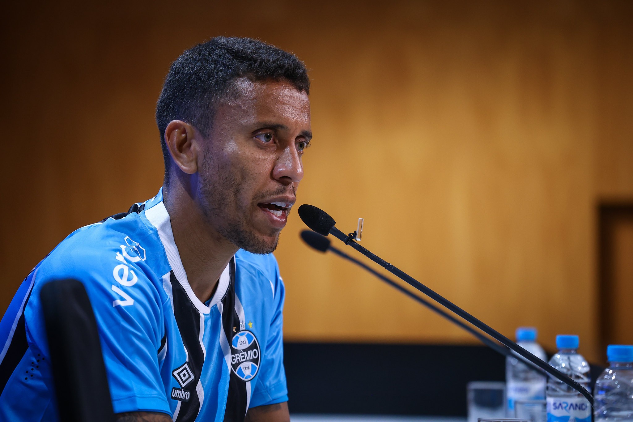 Marcos Rocha desabafa sobre saída do Palmeiras e adaptação no Grêmio