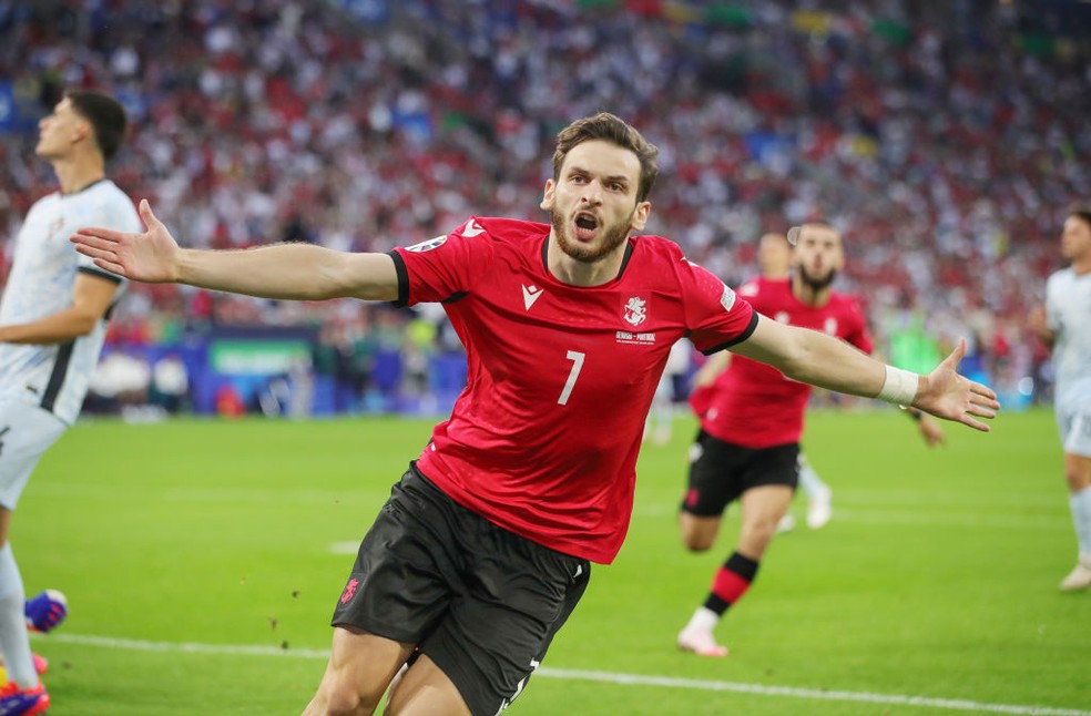Kvaratskhelia comemora gol em Geórgia x Portugal — Foto: Jan Fromme - firo sportphoto/Getty Images