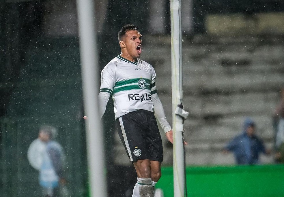 Novorizontino anuncia a contratação de Robson, ex-São Paulo e Coritiba | Ge