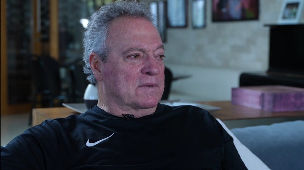 Abel Braga vê Brasil distante do hexa e admite incômodo com Ancelotti: "Não é verde e amarelo"