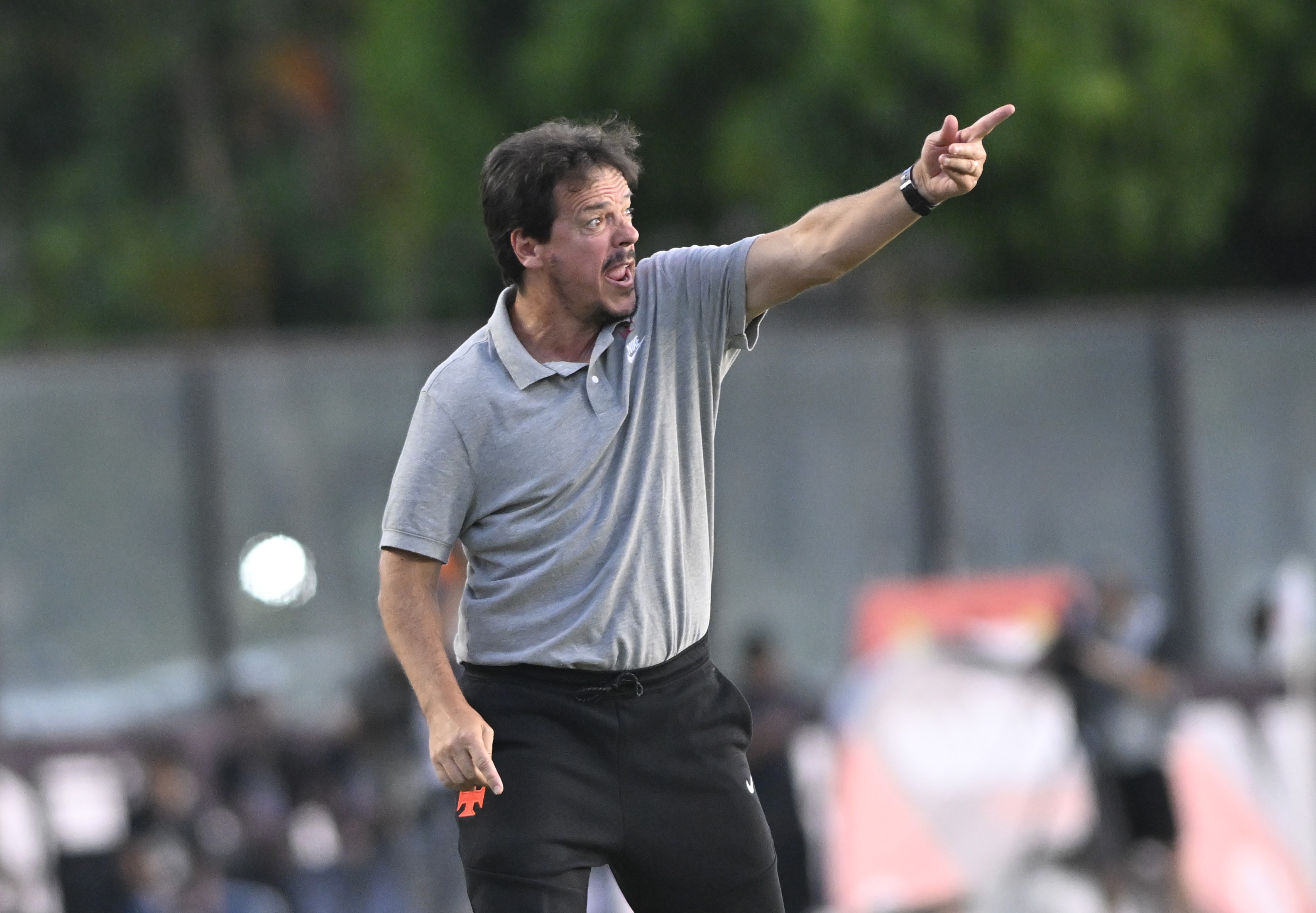 Vasco empata com Nova Iguaçu e Diniz critica falta de entrosamento