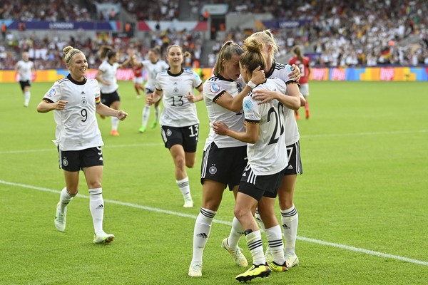 35 a 0! Jogo de futebol feminino na Alemanha termina com goleada