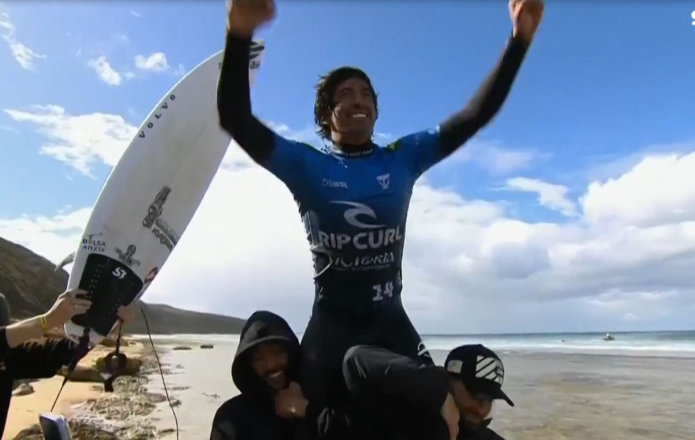 Miguel Pupo comemora conquista em Bells Beach — Foto: Reprodução