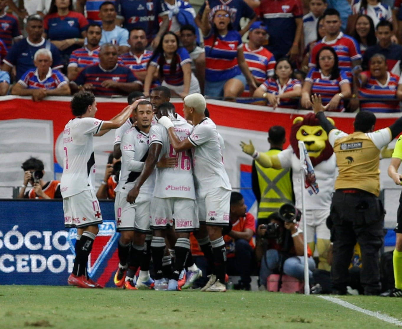 Análise: Vasco vive clara ascensão no Brasileirão e pode olhar para cima na tabela