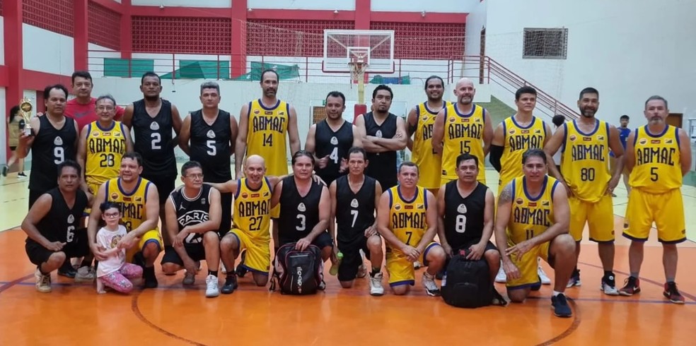 Semana do Basquete termina com amistoso e final de torneio master