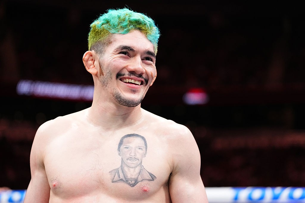 Brasileiro Melquizael Costa fatura bônus milionário no UFC