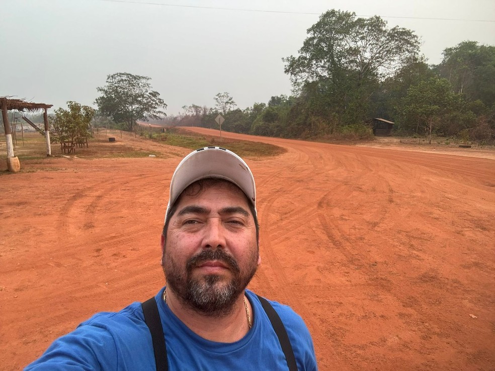 Torcedor Tim Orellana durante viagem de volta para o Brasil — Foto: Arquivo Pessoal