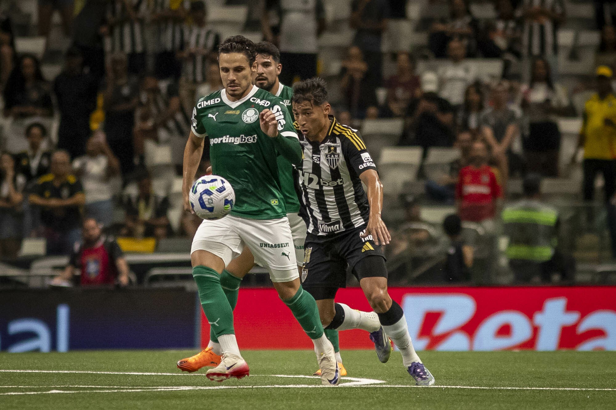 Palmeiras enfrenta desfalques cruciais na última rodada do Brasileiro: Piquerez e Veiga fora