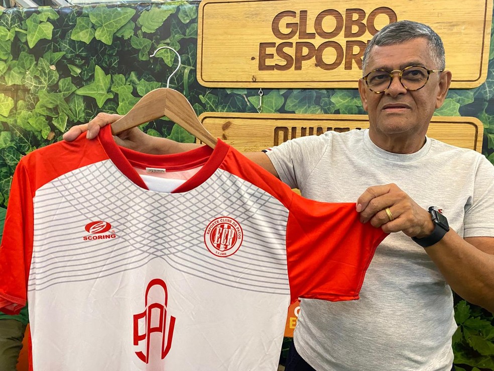Camisa do Esporte de Patos em exposi��o no Mana�ra Shopping � Foto: Divulga��o/Rede Para�ba